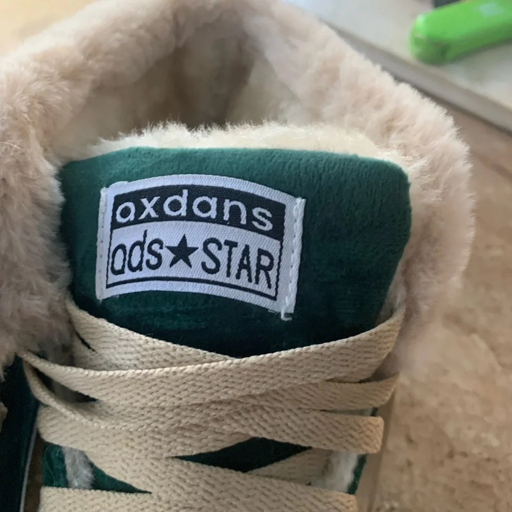 Womens shoes - Picture 2 of 5